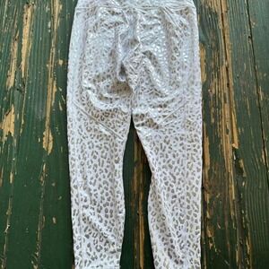 Fabletics power hold White & gold leopard print leggings